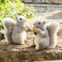 Jouets en peluche d'écureuil animé décoratifs pour enfants personnalisés de 20 cm, écureuil en peluche moelleux avec une queue épaisse, poupée en peluche