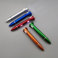 Stylo à bille en plastique promotionnel avec logo personnalisé, stylo à bille en forme de fusée avec lumière LED, design original, encre noire
