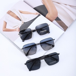 2026 New Style <b>Square</b> Polarized <b>Sunglasses</b> Men's Metal Large Frame Sunscreen <b>Sunglasses</b> Fashion Anti-UV Glasses Women - Product Image 3