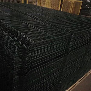 Panneaux de clôture 3D à bande verticale Kit de latte à <span class=keywords><strong>lattes</strong></span> rigides en <span class=keywords><strong>PVC</strong></span> pour cadre métallique de 2.5m - Product Image 1