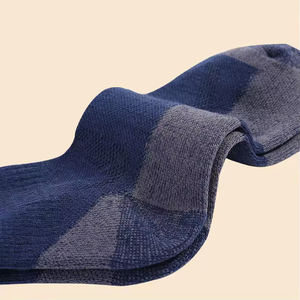 Custom Colors Thick Winter Wool <b>Socks</b> for Outdoor Hiking Casual Full Cushion Boot <b>Socks</b> with Bottom Body Logo High Quality - Product Image 6