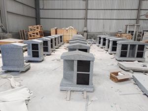 SH STONE Pierre Naturelle Personnalisé Granit Gris Columbarium Chapelle Funéraire 4 Niches Solutions De Crémation Urne Avec Vase - Product Image 4
