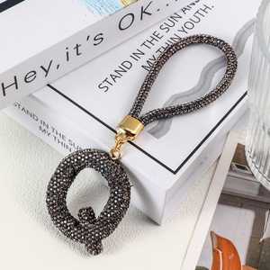 Llavero de Metal con Forma de Letra y Cristales de Diamante, Adorno para Bolso, con Zirconia en Todas las Letras del Alfabeto (26 Letras) - Product Image 3