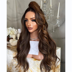 Parrucca Frontale in Pizzo 13x4 con Onde Morbide Marrone <span class=keywords><strong>Caramello</strong></span>, <span class=keywords><strong>Capelli</strong></span> Umani, Densità 150, Senza Colla, Nodi Decolorati, per Donna, Aspetto Naturale - Product Image 4