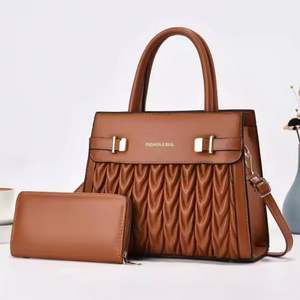 Cartera de cuero genuino para mujer con grabado láser estilo western, modelo clutch, lanzamiento 2024 - Product Image 3