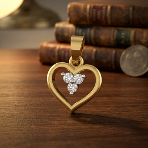 Colgante de Diamante Cultivado en Laboratorio en Plata, Elegante Diseño Floral, Joyería para Mujer, Proveedor de Joyería Personalizada al por Mayor, Comercio Profesional B2B - Product Image 1