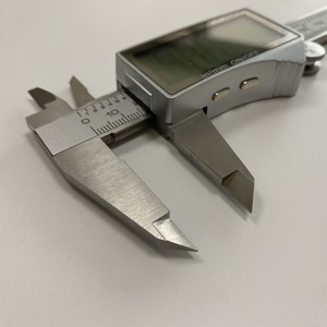 <span class=keywords><strong>เวอร์เนียร์</strong></span><span class=keywords><strong>ดิจิตอล</strong></span>อิเล็กทรอนิกส์ 0-150 มม. / <span class=keywords><strong>6</strong></span> <span class=keywords><strong>นิ้ว</strong></span> สแตนเลส พร้อมหน้าจอ LCD ขนาดใหญ่ - Product Image 4