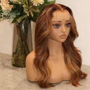 Perruques en <span class=keywords><strong>cheveux</strong></span> humains vierges en gros, perruques ondulées ombrées marron miel pour femmes noires, perruque Lace Front pas chère - Product Image 2