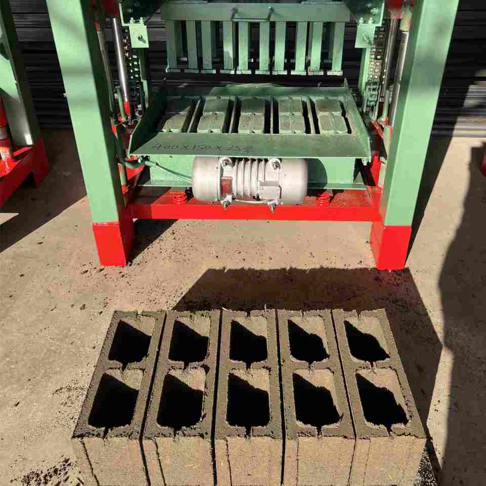 Fixed Type Concrete Making Brick Machine Fully Automatic Inter Locking ...