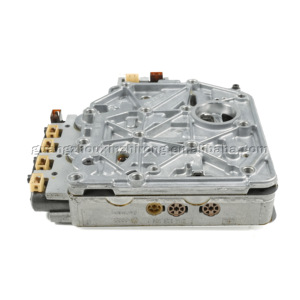 Cuerpo de válvula de transmisión automática de <span class=keywords><strong>4</strong></span> velocidades 01M 01N de buen uso apto para Volkswagen Passat Linyu2.0 Bora1.8 Golf2.0 <span class=keywords><strong>caja</strong></span> de <span class=keywords><strong>cambios</strong></span> desmontada - Product Image 1