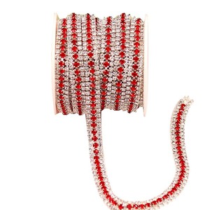 Chaîne à trois rangs de strass AB colorés soudés à pointe fermée pour vêtements et accessoires de bijouterie DIY - Product Image 4