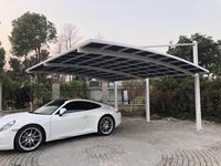 Abri de voiture moderne en aluminium pour extérieur avec toit en arche, thermolaqué pour un stationnement durable de plusieurs véhicules, tailles personnalisables
