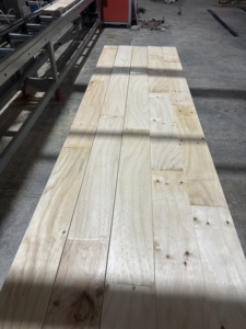 Tabla de Andamio de Madera de Pino Eucalyptus de Nueva Zelanda, Estándar OSHA, para Construcción en Hoteles - Product Image 6