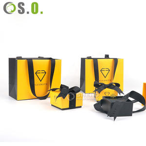 Boîtes à bijoux personnalisées en papier, fabriquées en Chine, ensemble de sacs d'emballage, boîtes cadeaux de haute qualité pour bagues avec design de nœud en satin - Product Image 3