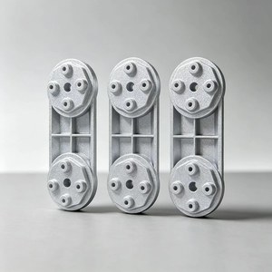 Pièces automobiles en alliage d'aluminium personnalisées imprimées en 3D avec surface métallique polie, composants à canaux internes complexes, service pour la machinerie - Product Image 3