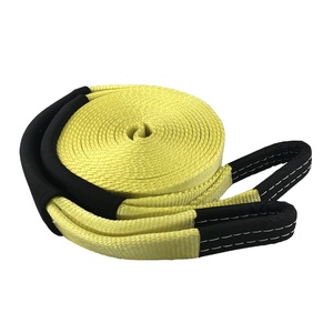 สายรัดลากจูง StrengthMax Heavy Duty รับน้ำหนักได้ 33000 ปอนด์ ขนาด 3 นิ้ว x 30 ฟุต ทำจากโพลีเอสเตอร์ สำหรับรถขับเคลื่อน 4 ล้อ สำหรับการขับขี่แบบออฟโรด - Product Image 4