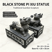 Statue Pixiu en pierre bleue finition antique, sculpture de bête de la prospérité en pierre massive pour la décoration de bassin de cour et d'aménagement aquatique