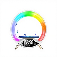 LIANGDIDI S528 Nieuwe Hot Selling LED Draadloze Oplaadluidspreker Art Deco Design Zonne-aangedreven Plastic Vierkante Bureauwekker