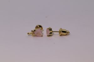 ต่างหูแบบติดหูทรงคลาสสิกสำหรับผู้หญิงจาก Tianyu Gems ทำจากทองเหลืองชุบทอง ประดับด้วยเพชรคิวบิกเซอร์โคเนียสีชมพูรูปหัวใจและดีไซน์โบว์ - Product Image 6