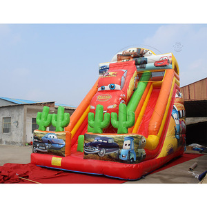 Tobogán inflable doble húmedo/seco para carreras de autos, tobogán acuático inflable, castillo inflable con soplador para fiestas infantiles - Product Image 1