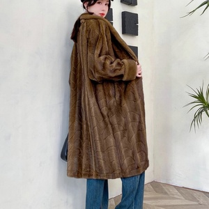 Manteau en fausse fourrure de luxe épaisse de haute qualité pour femmes, collection automne-hiver 2025, fabrication sur mesure - Product Image 4