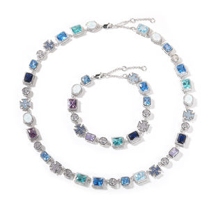 Uwin 2026 Nuova Collezione Collana con Motivo a Croce in Zirconia Cubica Blu Baby Multi-Taglio Placcata in Oro Bianco 18K - Product Image 6