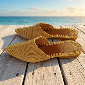 Handmade Anti-Slippery Breathable Raffia Outdoor Slipper for Women and Girls - Product Image 1