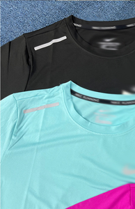 2026 Nuova Collezione T-Shirt Sportiva da Uomo Traspirante a Manica Corta ad Asciugatura Rapida per Corsa e Palestra <span class=keywords><strong>100</strong></span>% <span class=keywords><strong>Poliestere</strong></span> - Product Image 4
