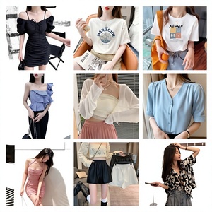 Venta al por mayor de fábrica: Lotes de ropa usada para mujer 2026, tops y vestidos surtidos, fardos a granel, ropa con etiqueta cortada, stock de ropa nueva para proveedores. - Product Image 1