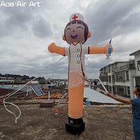 Personnage d'infirmière gonflable personnalisé pour l'hôpital et la publicité médicale en agitant le personnage d'infirmière heureuse danseuse du ciel pour les promotions