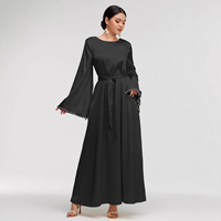 Robe longue maxi élégante en polyester uni avec ceinture à nouer à la taille, manches longues évasées et bordure de perles pour femme, style Abaya Kaftan musulman