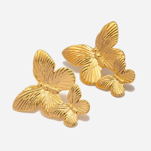 Pendientes de mariposa en tono dorado, joyería de moda para fiestas, pendientes de acero inoxidable JDE2302138 - Product Image 1
