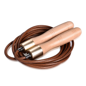 Cuerda de Saltar Ajustable para Adultos con Mango de Madera y Cuerda de Cuero, Cuerda de Saltar de Velocidad Universal con Rodamientos Metálicos - Product Image 1