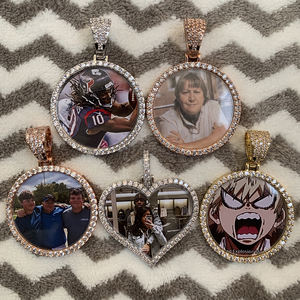 Colgante personalizado de latón con forma redonda y borde de circonia cúbica, collar con foto personalizada, regalo de memoria con imagen personalizada - Product Image 5