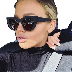 Gafas de Sol de Ojo de Gato con Logotipo Personalizado para Mujer, Lentes de Espejo Antideslumbrantes UV400, Gafas de Sol para Dama con Bisagra de Plástico, Opción de Marco de PC - Product Image 1