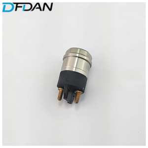 Électrovanne d'injecteur common rail F00RJ02697, alimentation de haute qualité, adaptée aux moteurs de machines de construction - Product Image 4