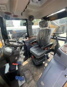 Pour CATERPILLAR 4x4 chargeur sur pneus utilisé pour Cat 420F tracteurs chargeuse-pelleteuse Machine de terrassement avec noyau moteur vente Shanghai - Product Image 3