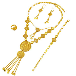 Parure de bijoux plaqué or 24 carats de Dubaï, 4 pièces, pour mariée africaine, collier, bracelet, boucles d'oreilles, bague, bijoux de mariage pour femmes saoudiennes, vente en gros - Product Image 5