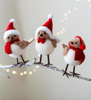 Décoration de Noël en mousse en forme d'oiseau rouge, adorable poupée en peluche avec écharpe et chapeau rouges pour sapin de Noël