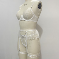 RUIYI Chaîne de luxe broderie de fleurs blanches Lingerie sexy Ensemble de soutien-gorge Lingerie femmes Ensembles sexy Push-up Sexy Nuisette Lingerie