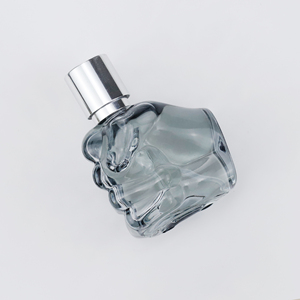 Fabricant S Moon 30ml bouteilles de <span class=keywords><strong>parfum</strong></span> rechargeables en forme de <span class=keywords><strong>poing</strong></span> avec boîte - Product Image 3