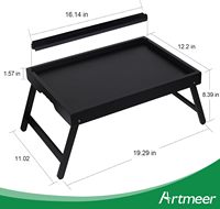 Table de lit en bambou avec fente pour appareil, plateau de lit en bambou avec pieds pliables, fente pour appareil et poignées pour les repas et le service au lit.
