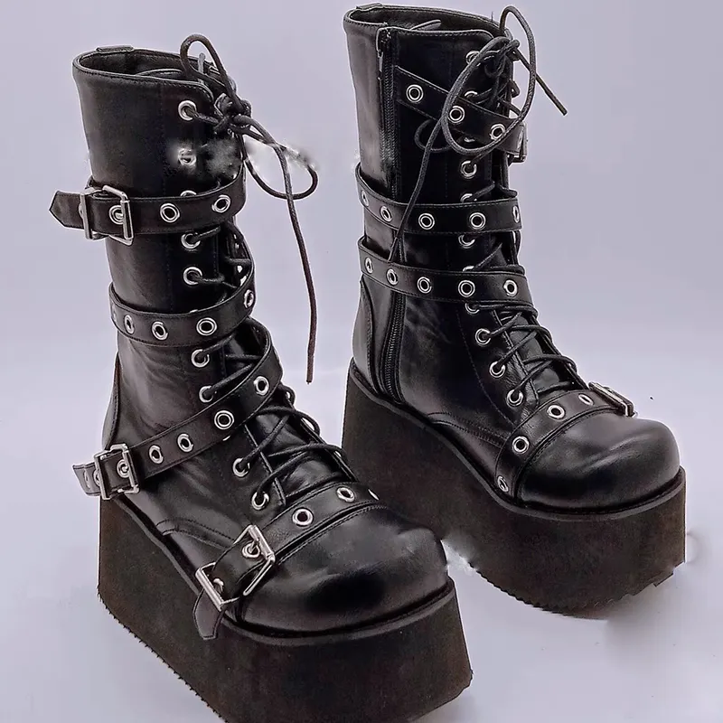 2021 Autumn and winter motocycle boots chain decormative casual fashionable flat boots