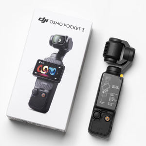 DJI Osmo Pocket 3, La Plus Petite Caméra Portable Stabilisée sur 3 Axes avec Vidéo 4K 60fps et Autonomie de Batterie 140 min, Mini Caméra 12 MP - Product Image 1