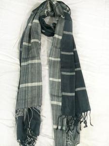 Bufandas largas de algodón 100% elegantes para mujer, estilos de punto teñidos de hilo liso a la moda para la temporada de primavera - Product Image 4