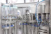 Machine de remplissage et de bouchage monobloc CSD pour jus gazeux avec bouteilleuse 500ml 3000BPH