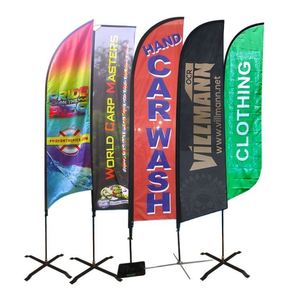 Drapeau à plumes personnalisé 2x8 pieds résistant au vent avec mât en fibre de verre pour événements en plein air et sur la plage - Product Image 1