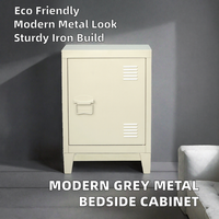 Lit convertible moderne en métal gris avec armoires latérales pour appartement, ferme ou salon