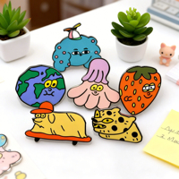 Fabrication de badges en métal pour vêtements, sans minimum de commande, logo personnalisé, épingles en émail dur, badges avec support en carton souple personnalisé