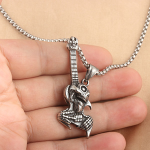Colgante de guitarra con forma de calavera de acero inoxidable, collar temático de esqueleto Punk Rock para hombres y mujeres, regalo 231047 - Product Image 3